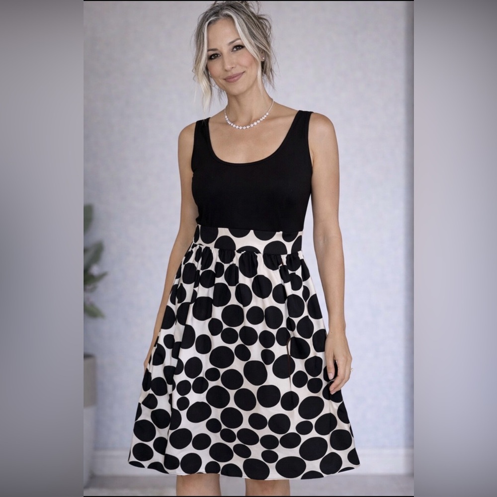 JESSICA HOWARD Dress *Size Medium Empire Waist Polka Dots Back Zip Sleeveless